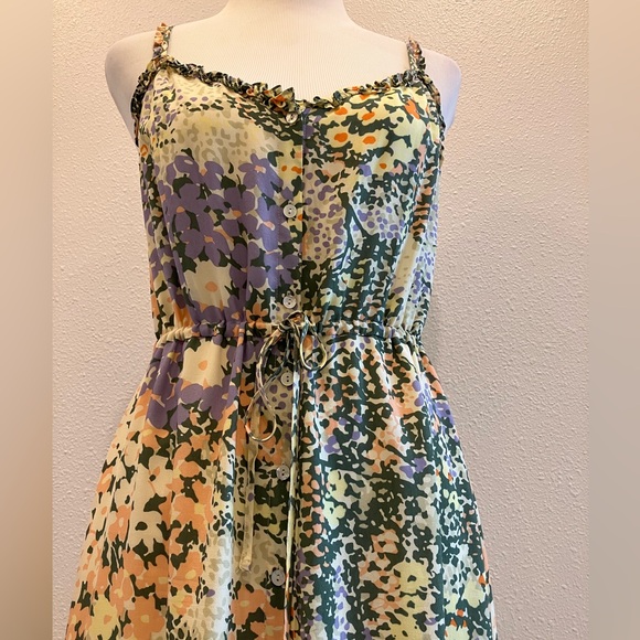 Rails Adalyn Midi Dress in Gardenia Floral Print Yellow Green Ruffle Bottom NWT - Picture 7 of 13